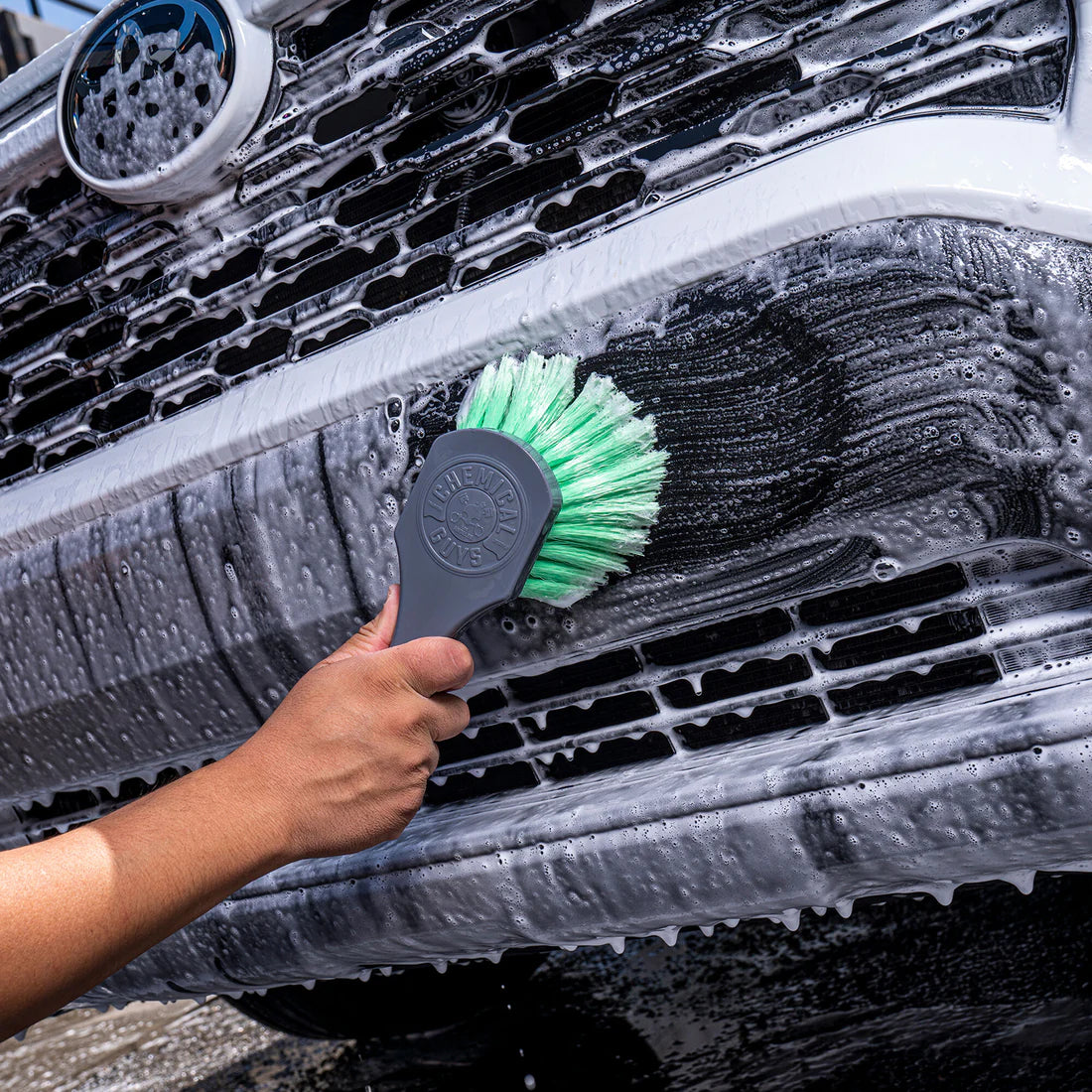 WHEELIE WHEEL & TIRE BRUSH
