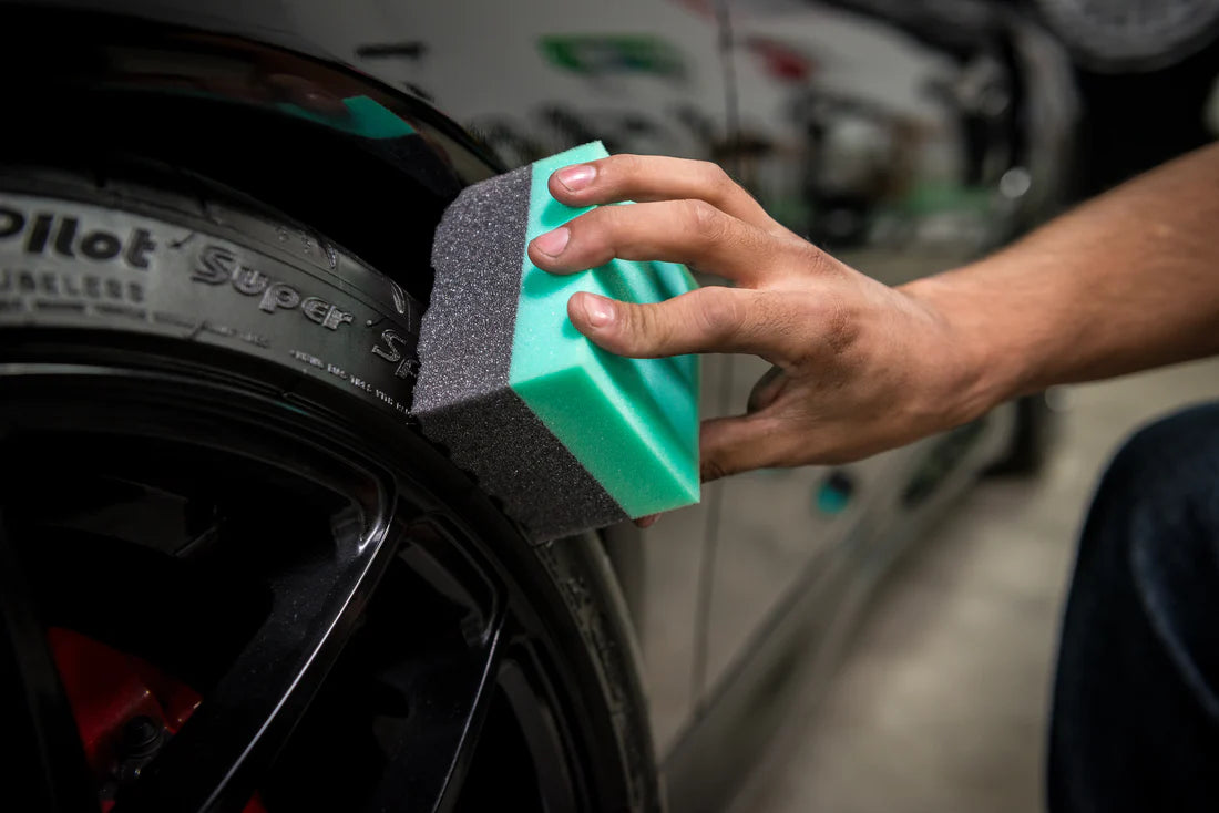 DURAFOAM LARGE TIRE DRESSING APPLICATOR PAD WITH WONDER WAVE TECHNOLOGY