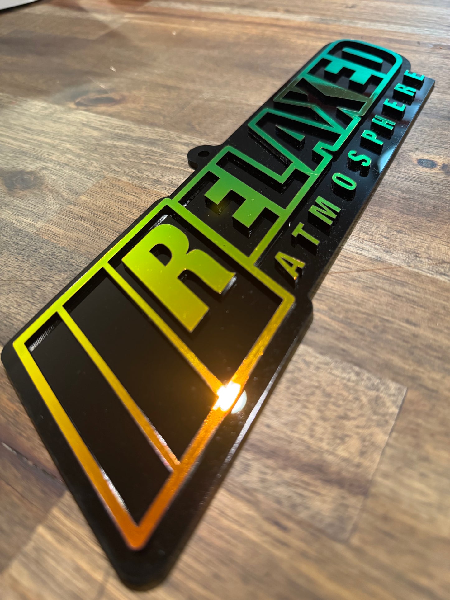 RELAXED ATMOSPHERE ACRYLIC CHAIN PENDANT